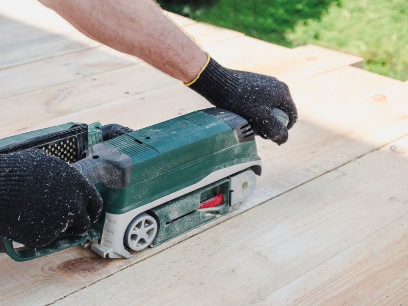Professional Deck Sanding Equipment